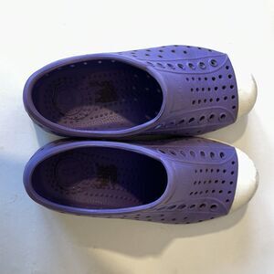 Native Jefferson Purple Slip on Water Shoes Sneakers Toddler Girls Size C11
